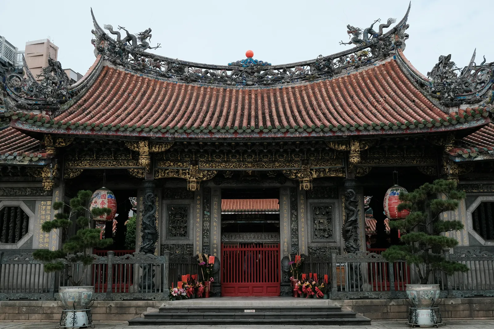 パワースポットで有名、龍山寺